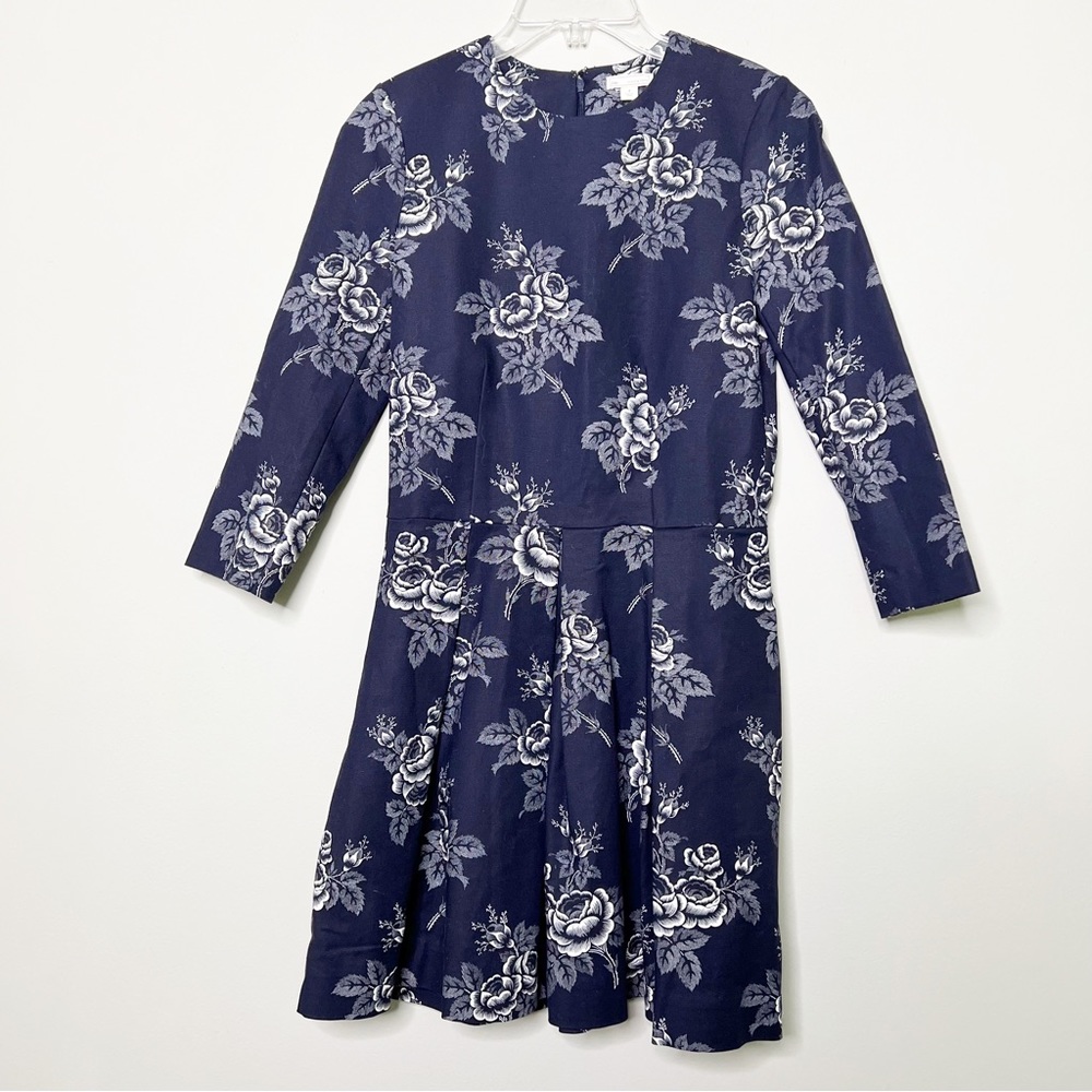 5/$25 GAP Women's Navy White Floral Fit & Flare Cotton Stretch dress